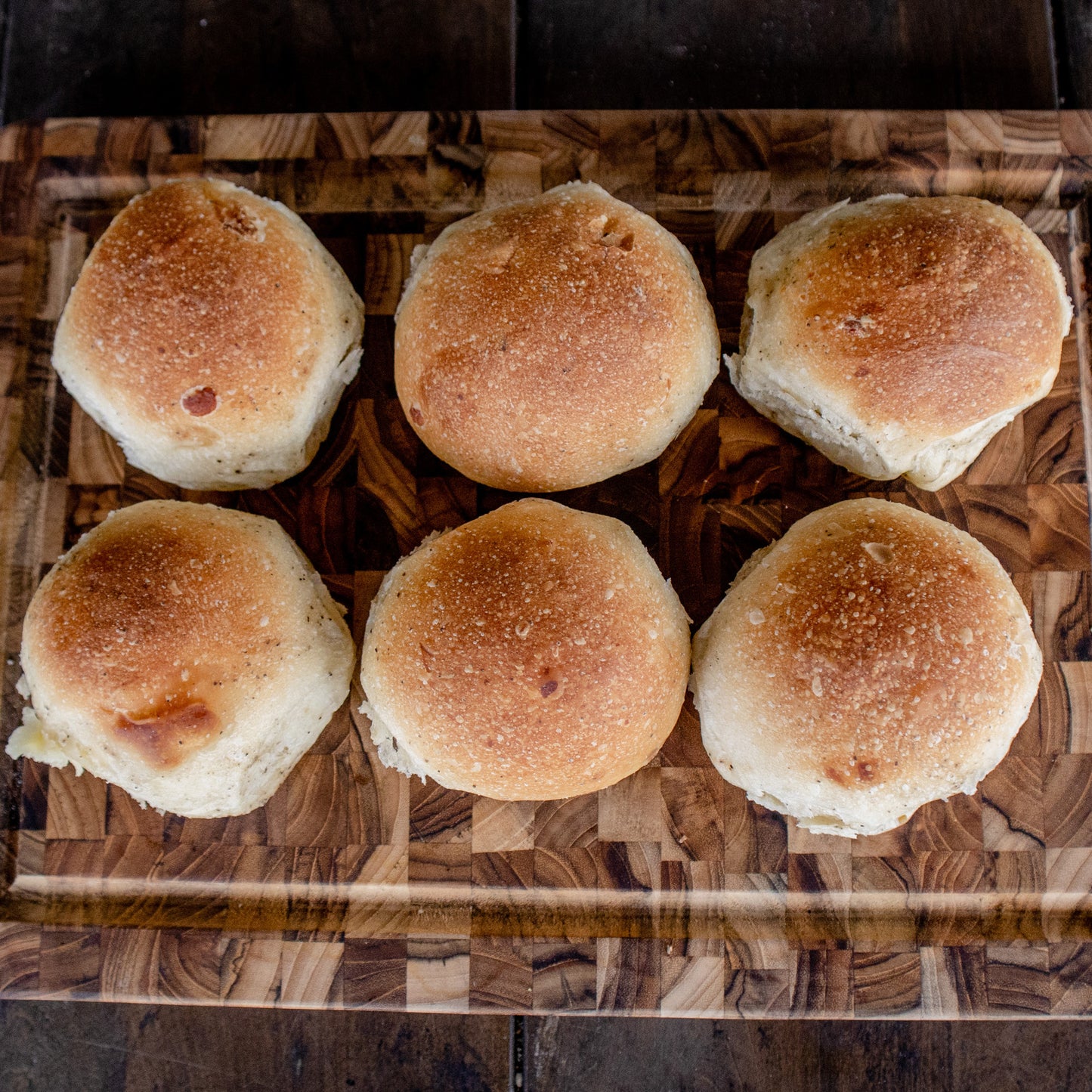 Garlic Asiago Dinner Rolls - 6 Pack