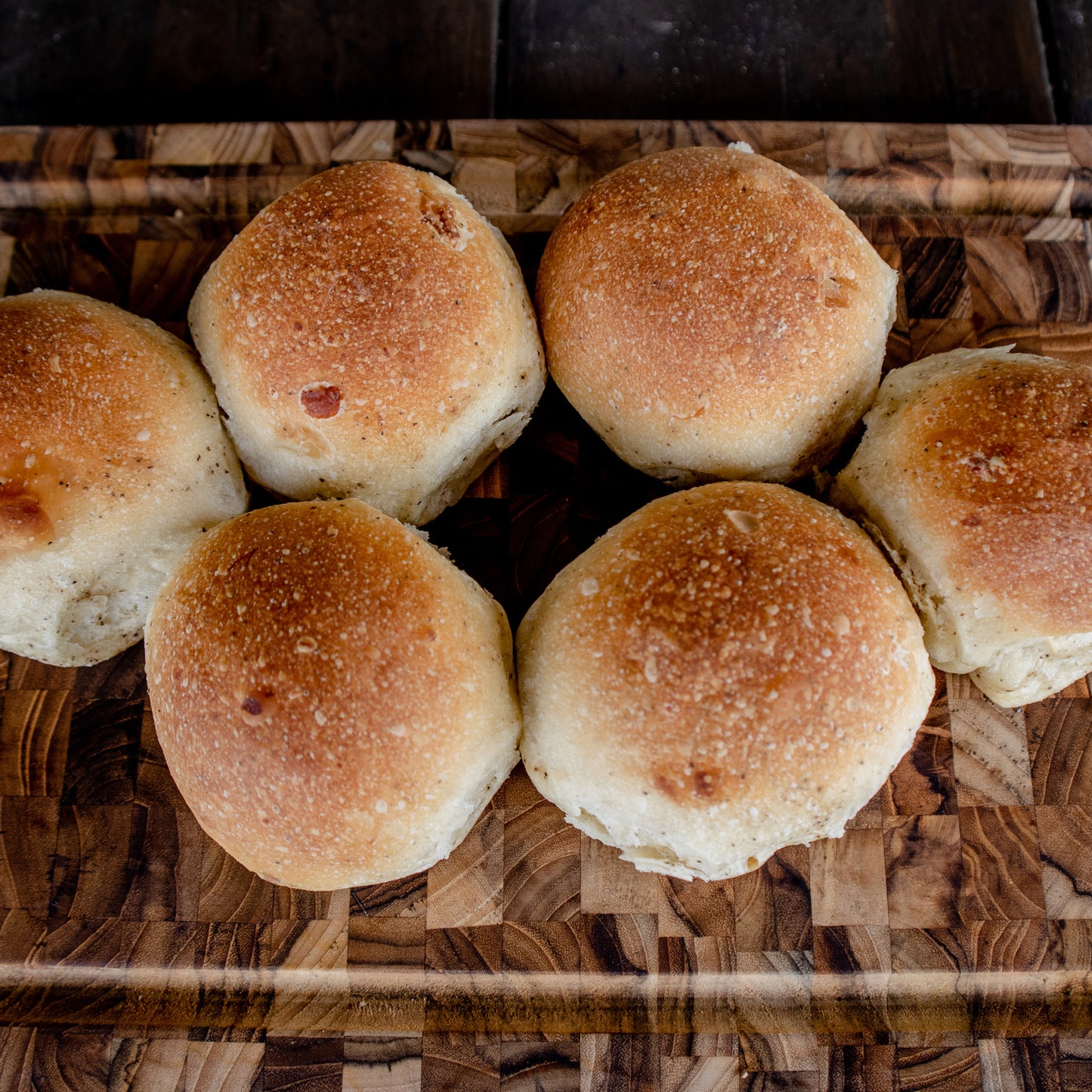 Garlic Asiago Dinner Rolls - 6 Pack